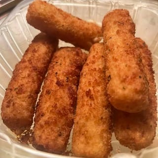 6 Piece Fried Mozzarella Sticks